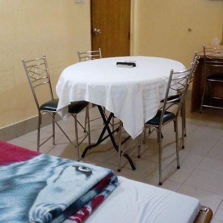 Royal Park Residential Hotel 치타공 외부 사진